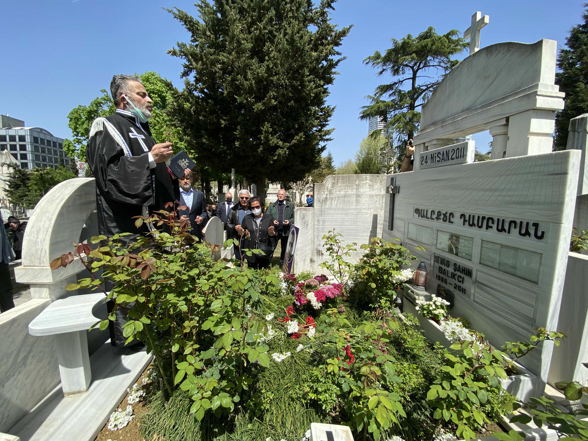 Sevag Balıkçı mezarı başında anıldı